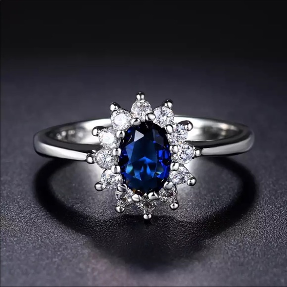 New Women’s 925 Silver Luxury Royal Blue Sapphire Ring - Picture 2 of 8